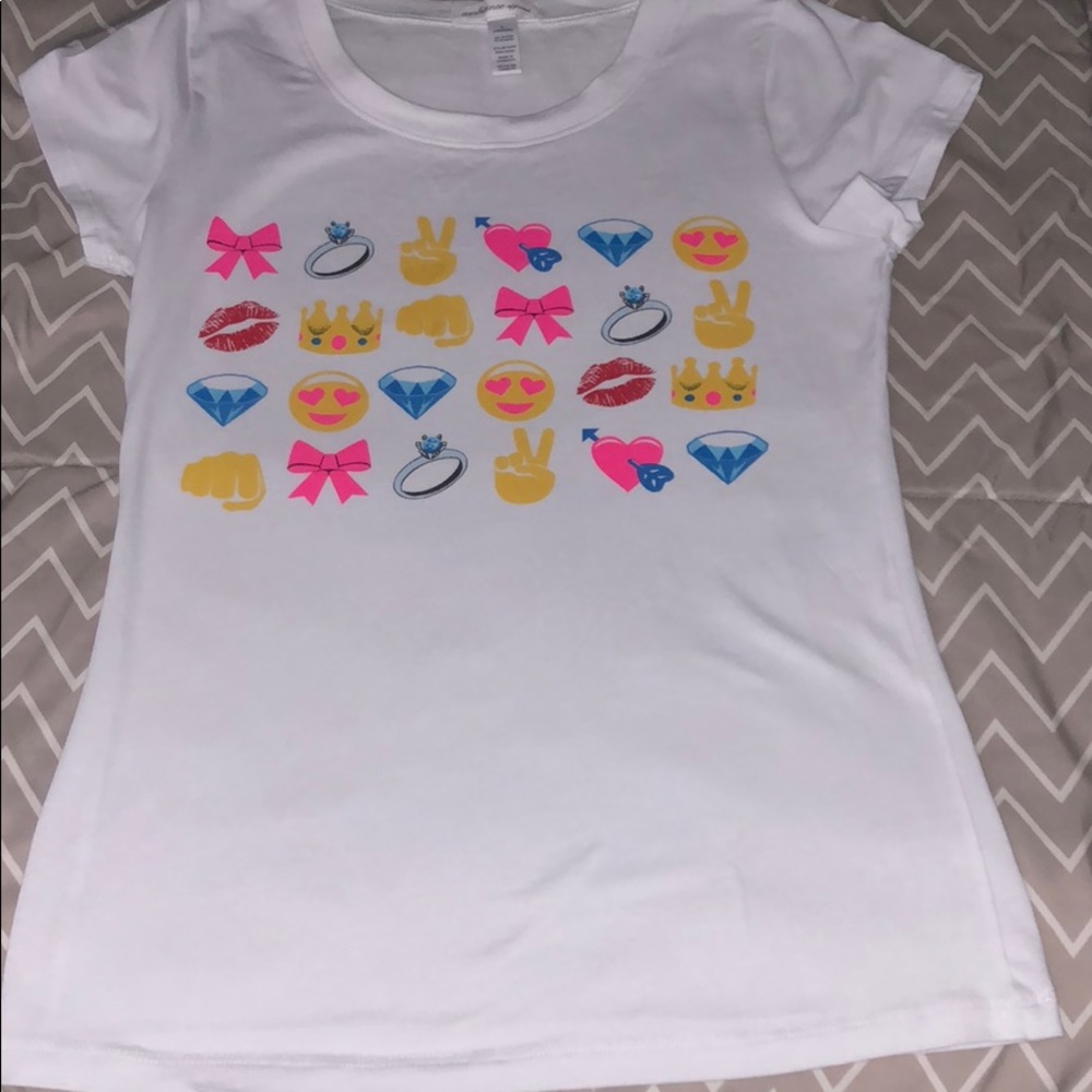 White t-shirt, size L